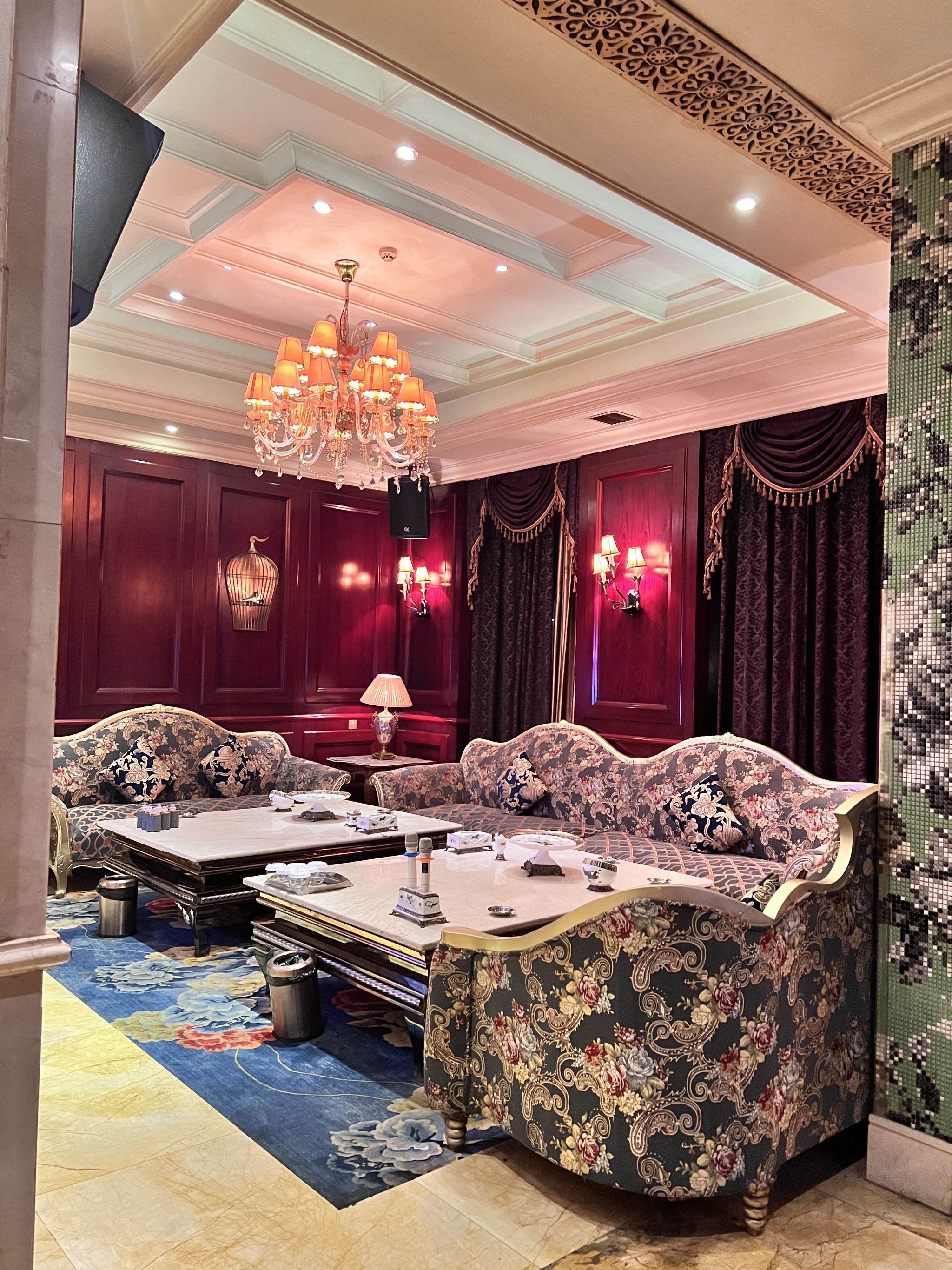 曲靖商务ktv引领商务ktv新模式-宣威市ktv预定